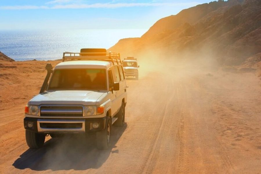 Safari unique au coucher du soleil dans le désert en Jeep 4x4 à Hurghada